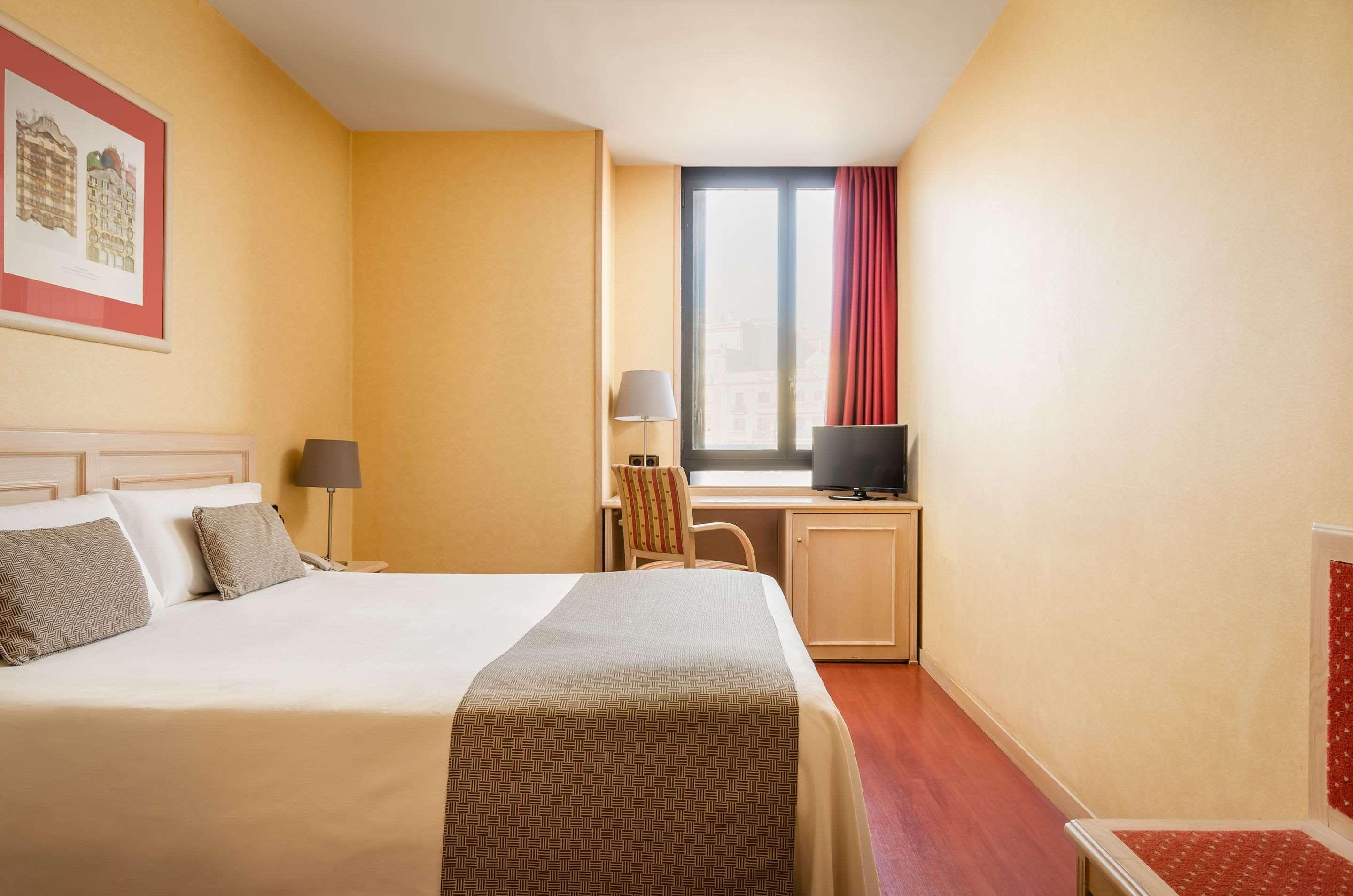 Sunotel Junior Barcelona Exteriör bild