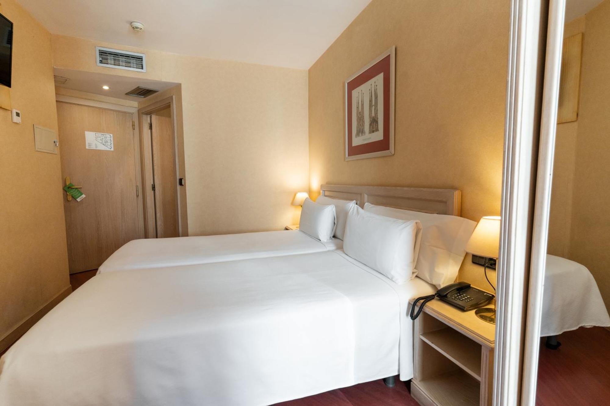 Sunotel Junior Barcelona Exteriör bild